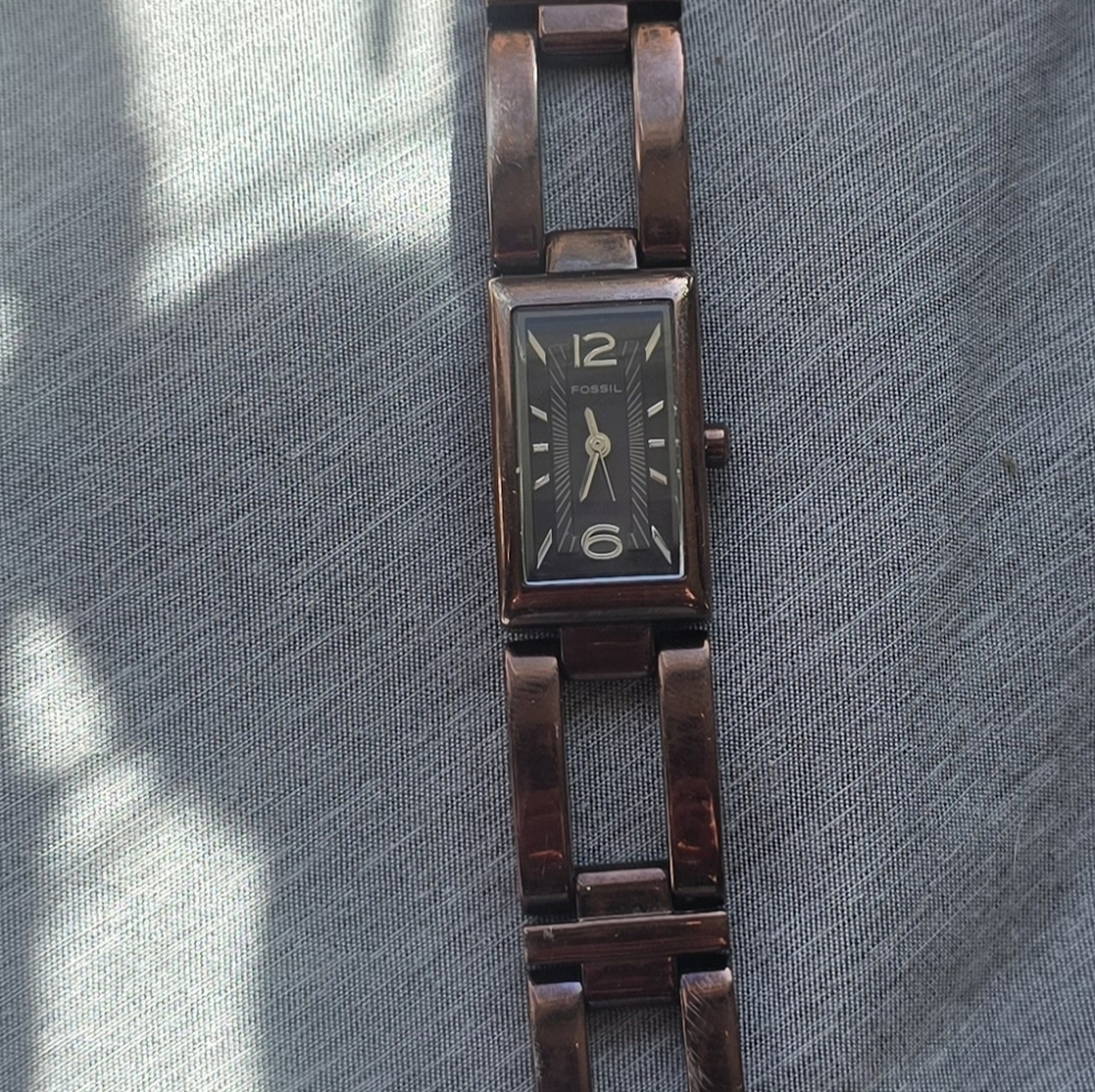 Fossil Quartz Watch – Dark Bronze Open-Link Bracelet